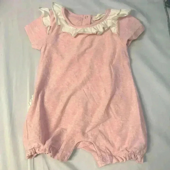 Blara Organic House - short sleeve newborn romper/one  piece. Size 1-3 months - Picture 1 of 3